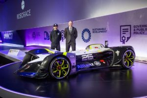 RoboRace: presentata al Mobile World Congress di Barcellona la Robocar News Fuoriorario