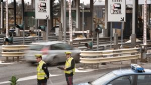Autostrade, pedaggio casello: multe salate a chi non paga Breaking news
