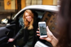 DriveNow: a Milano arriva Handshake, niente più problemi con i parcheggi Noleggio