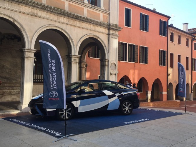 Toyota Mirai
