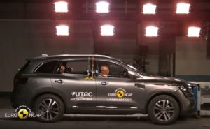 Nuovo Renault KOLEOS: Ottiene 5 stelle ai crash-test di sicurezza Automakers