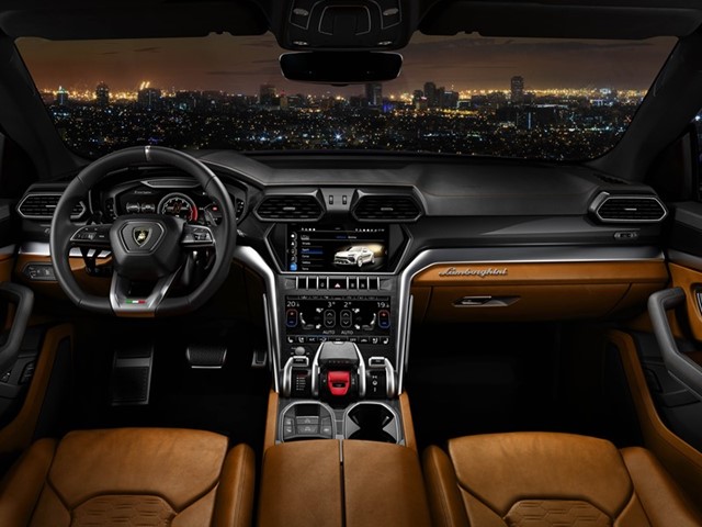 Lamborghini Urus Interni