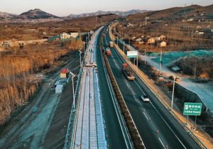 Mobilità sostenibile, la Cina ha inaugurato l’autostrada solare OltreFrontiera