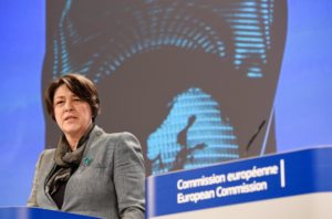 Unione Europea no alle auto a guida autonoma fino al 2050 Breaking news