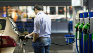 Prezzo benzina e gasolio, il 2019 costerà meno del 2018 Breaking news
