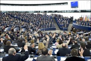 Inquinamento da C02: limiti stabiliti dall’Europa al 37,5% dal 2030 Breaking news