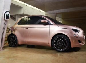 Incentivi 2021: legge di bilancio con detrazione del 50% su auto elettriche Breaking news