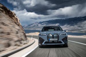 Nuova BMW iX