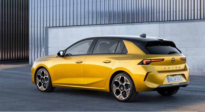 Nuova Opel Astra