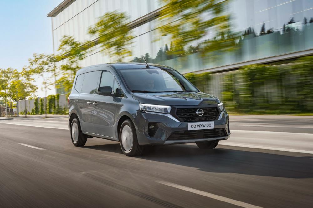 Nissan LCV