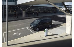 PEUGEOT e-TRAVELLER