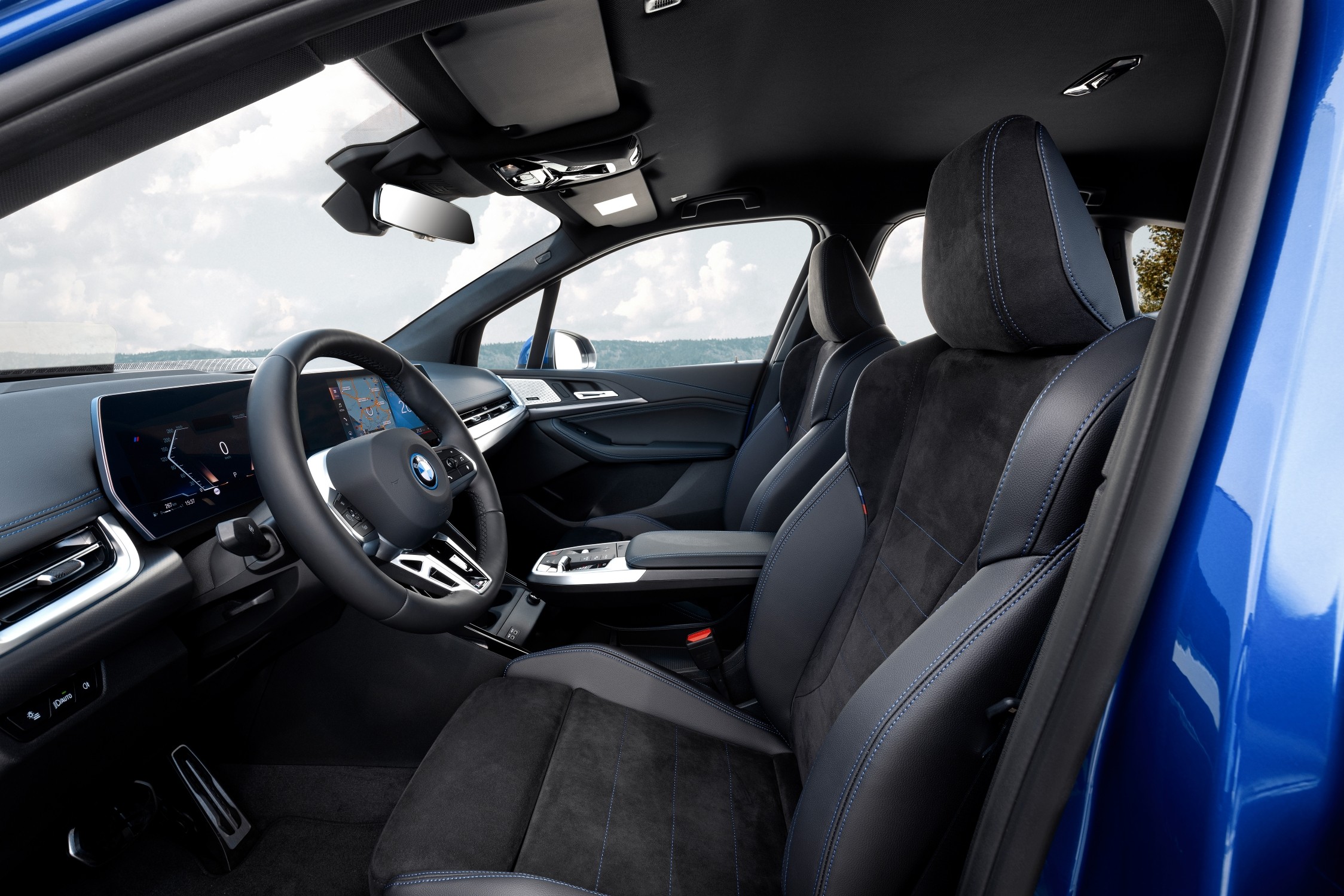 Funzionalità, piacere di guidare tipico di BMW e un approccio estremamente progressista caratterizzano la nuova BMW Serie 2 Active Tourer.