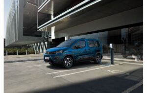 PEUGEOT e-RIFTER & e-TRAVELLER