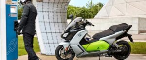 Ecobonus 2022 moto: stanziati gli incentivi per ciclomotori e motocicli Twin Fleet