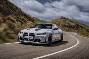 Nuova BMW M4 CSL 