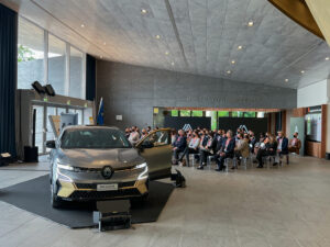 NUOVA MEGANE E-TECH ELECTRIC