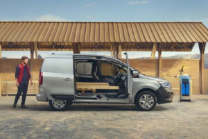 Nuovo Renault Kangoo Van e-tech electric: