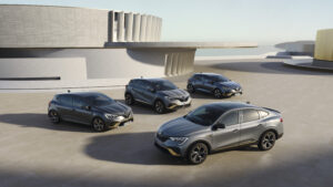 E-TECH ENGINEERED versione speciale Renault