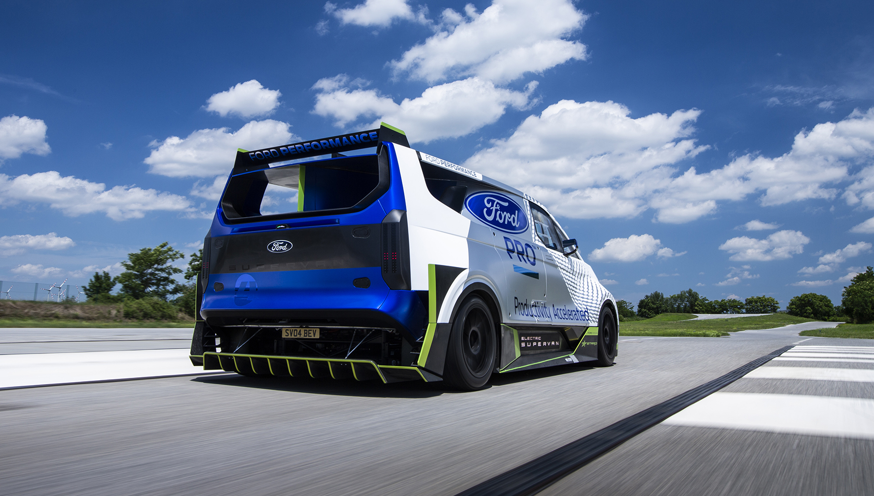 Ford PRO Electric SuperVan