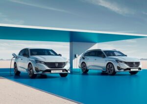 NUOVE PEUGEOT e-308 & e-308 SW