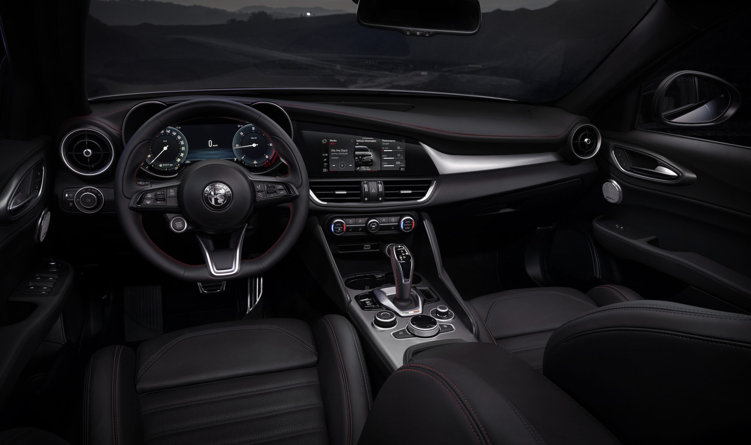 Nuova Alfa Romeo Giulia Interiors