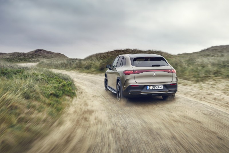 Nuova Mercedes EQE SUV