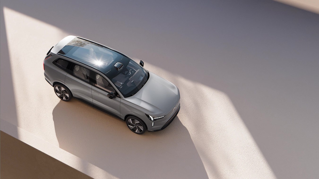 Nuova Volvo EX90