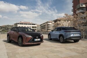 Nuovo Lexus RZ 450e