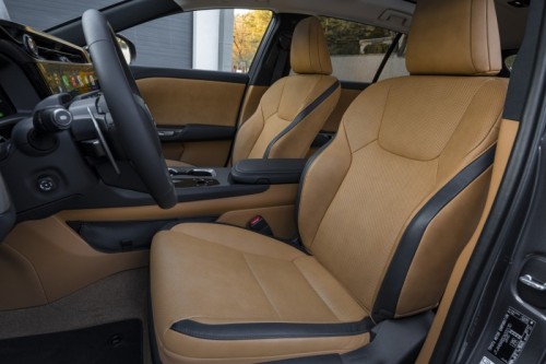 Nuovo Lexus RZ 450e