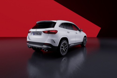 Nuova Mercedes GLA
