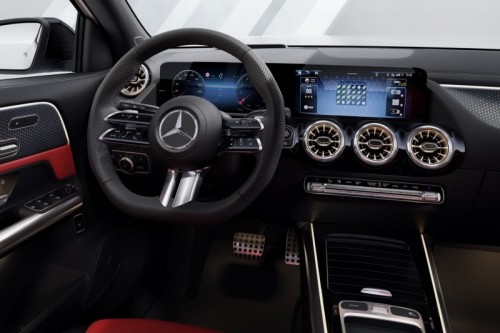 Nuova Mercedes GLB interior