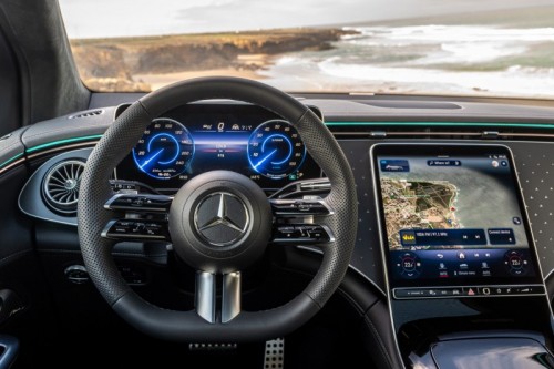Nuova Mercedes EQE SUV interior