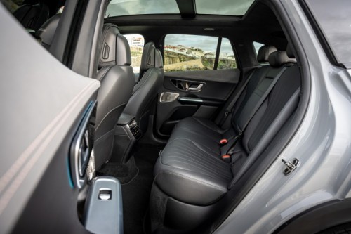 Nuova Mercedes EQE SUV interior