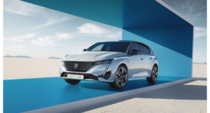 Nuova Peugeot e-308