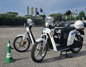 Scooter elettrici per i dipendenti di Renault Italia Twin Fleet