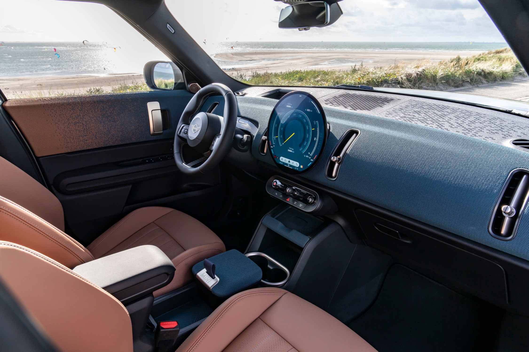 MINI Countryman SE interior