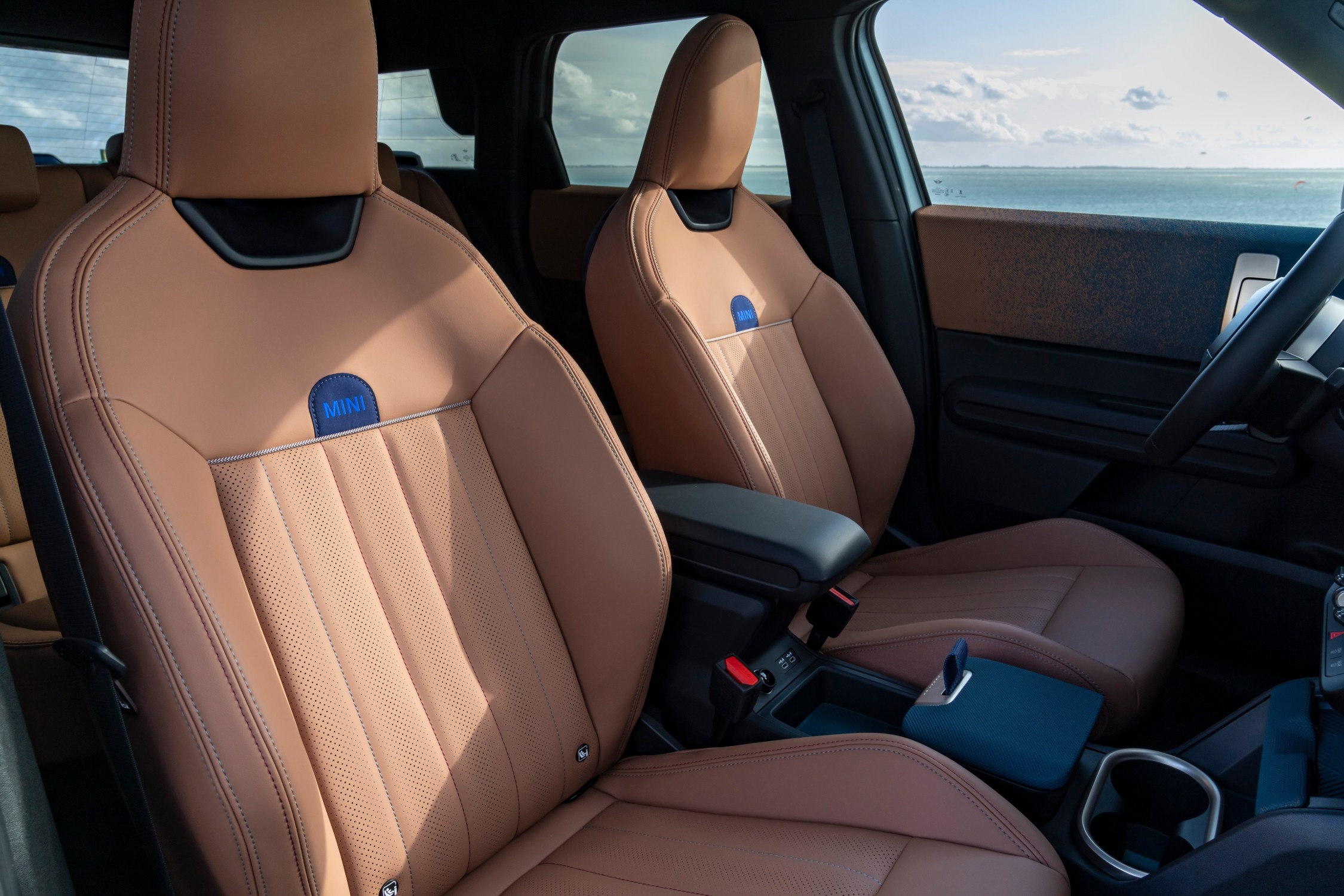 MINI Countryman SE interior
