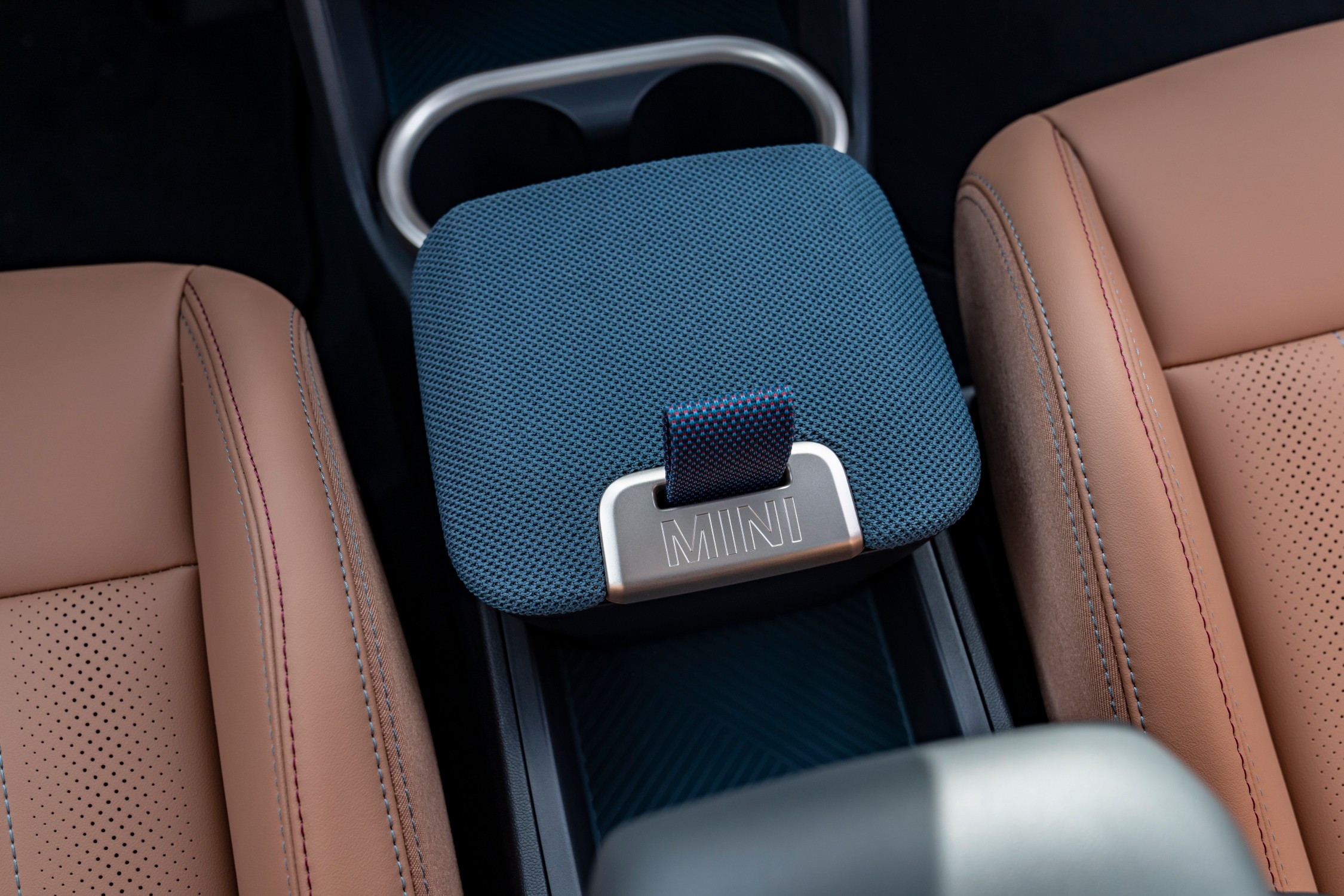 MINI Countryman SE interior