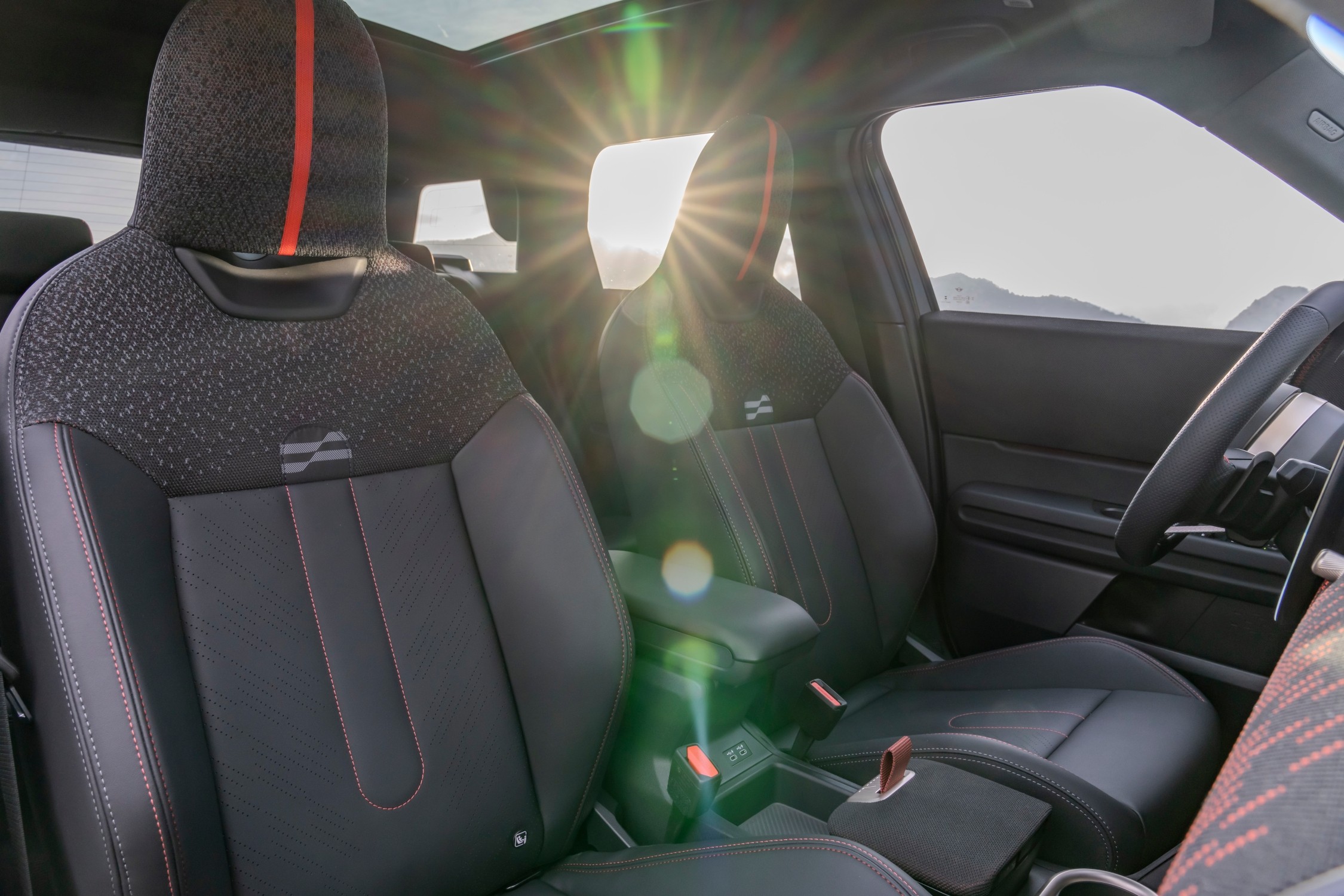 Interni nuova MINI John Cooper Works Countryman
