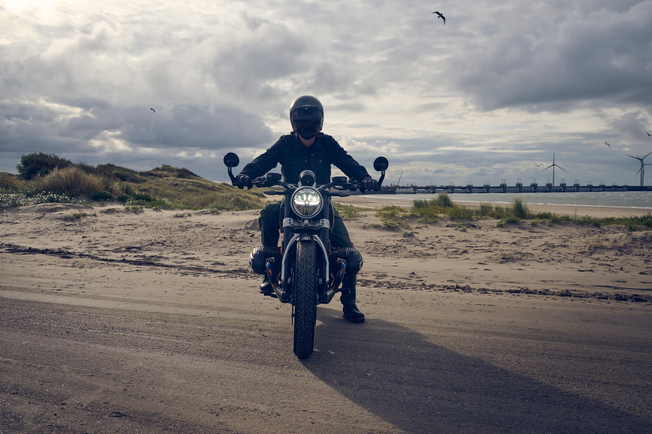 new BMW R 12