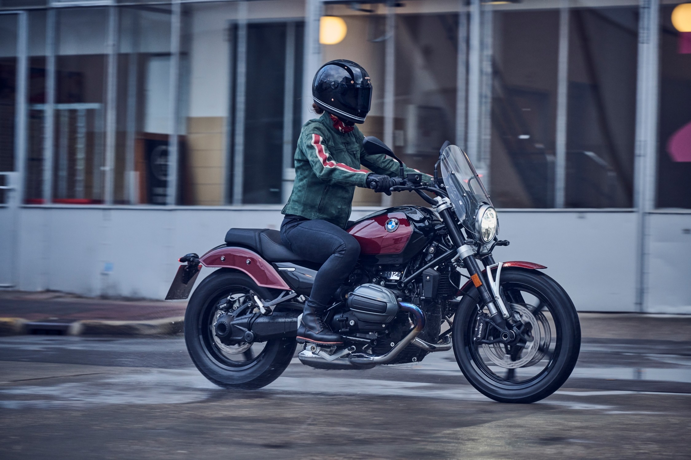 new BMW R 12