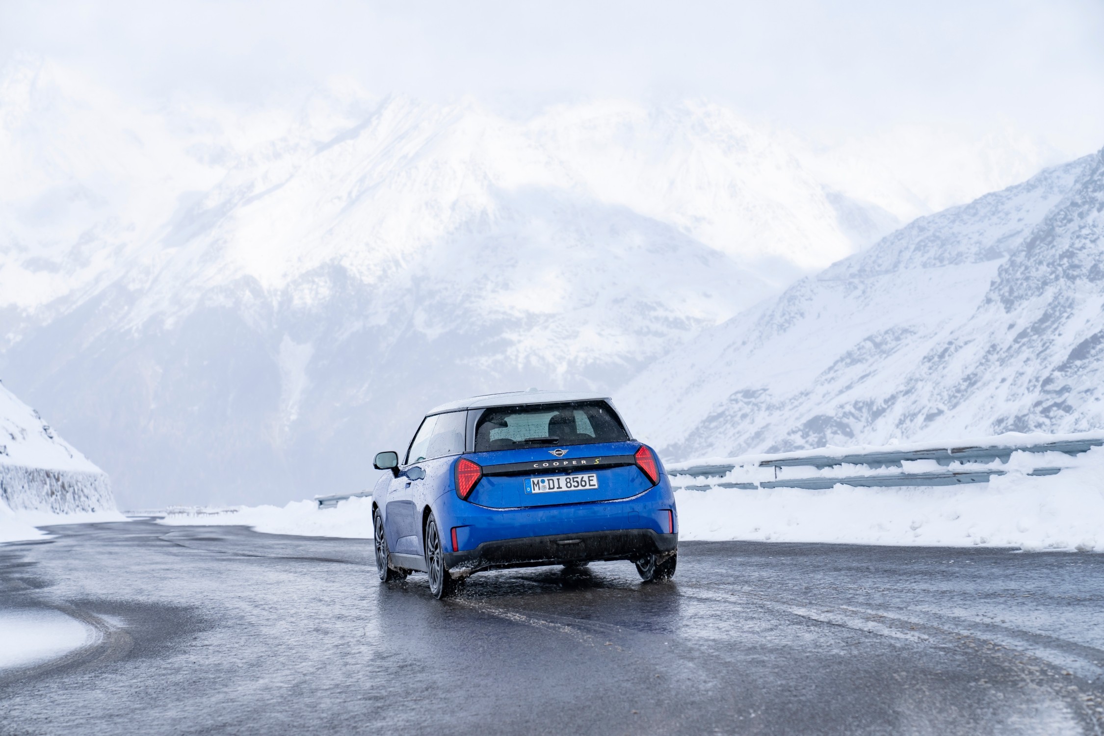 Nuova MINI Cooper SE