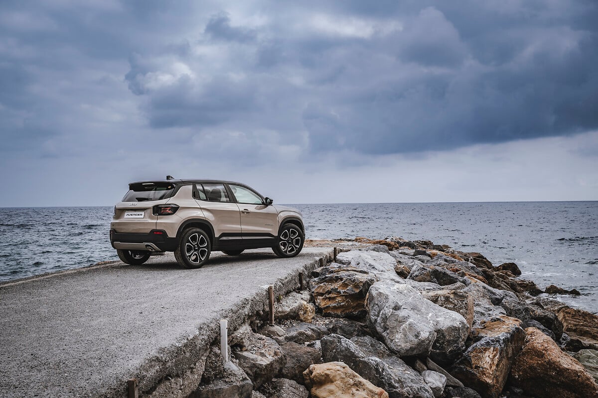 Nuova Jeep® Avenger 4xe