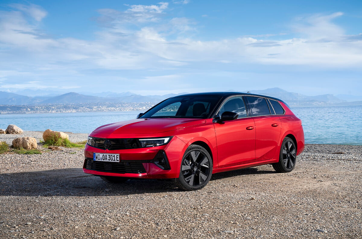 Nuova Opel Astra Sports Tourer Electric