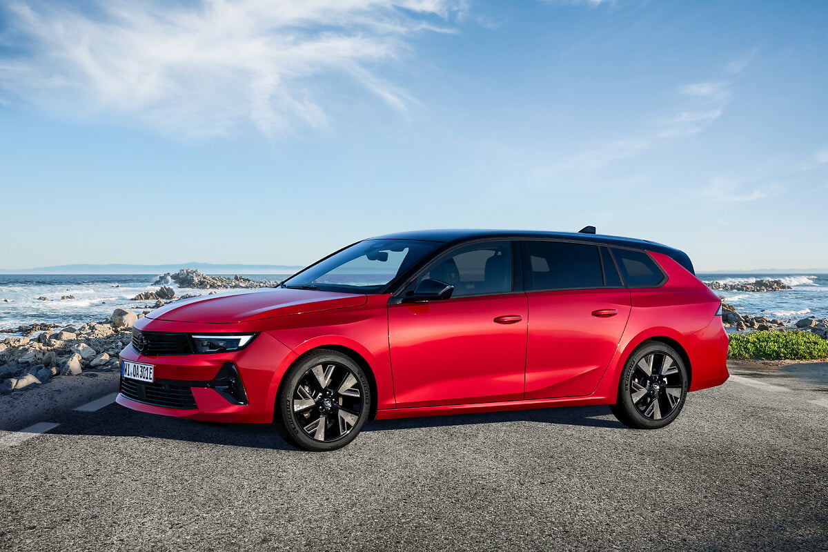 Nuova Opel Astra Sports Tourer Electric