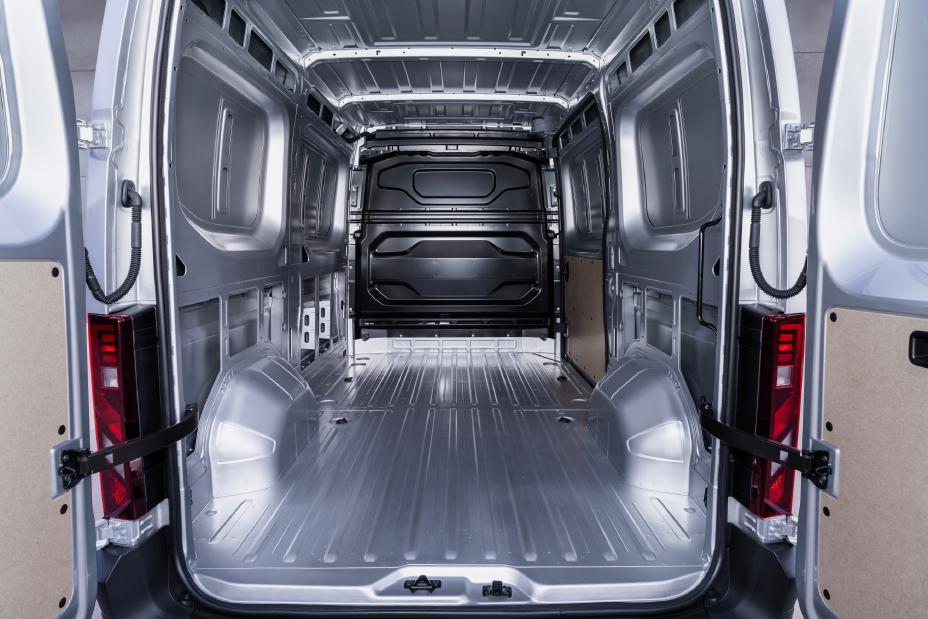 Nuovo Nissan Interstar