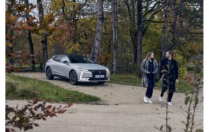 DS 3 HYBRID E DS 4 HYBRID
