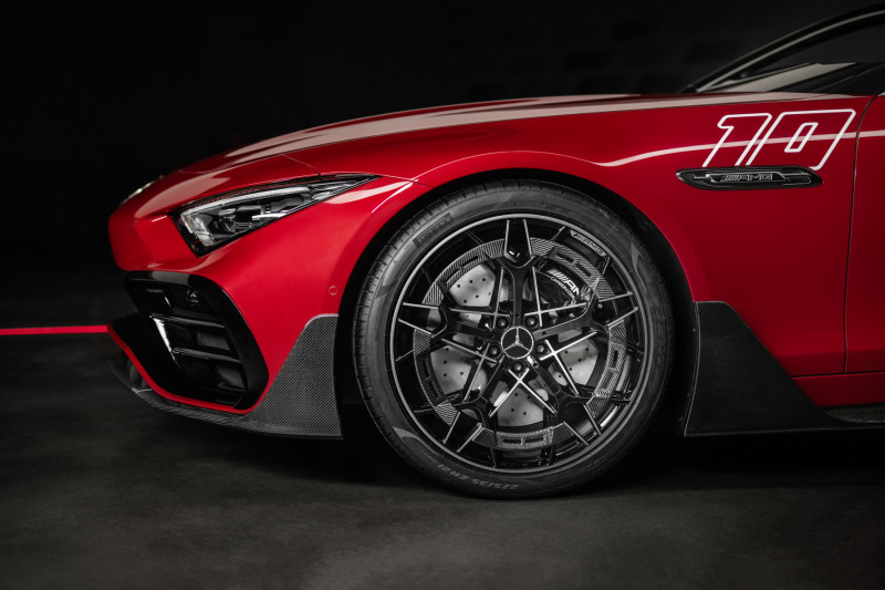 Mercedes-AMG PureSpeed