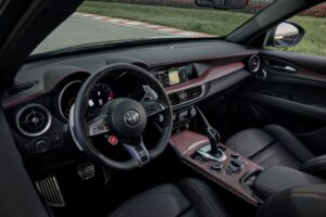 Nuova Quadrifoglio Super Sport - Alfa Romeo ha presentato la nuova serie speciale limitata di Giulia e Stelvio Quadrifoglio Super Sport
