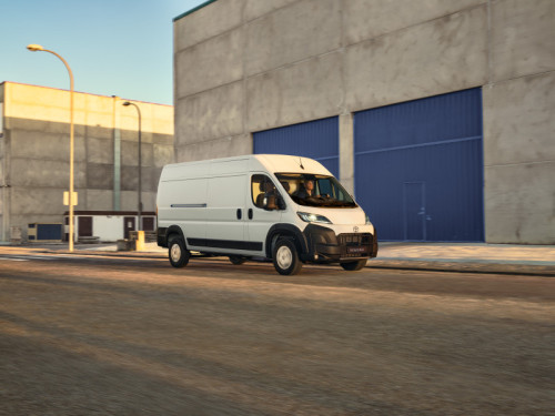 Nuovo Toyota Proace Max